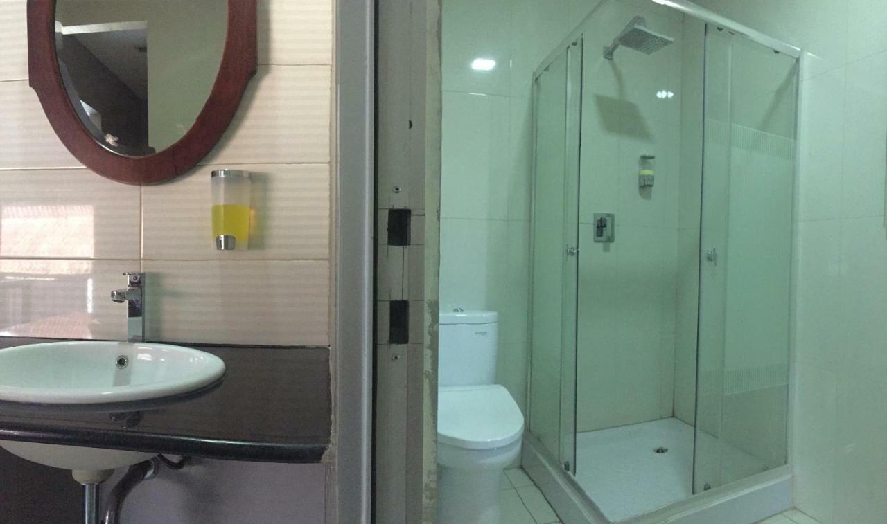 בנדונג De Riau Guesthouse מראה חיצוני תמונה